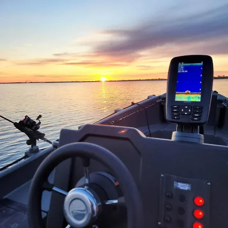 Hausboot Mit Motorboot *